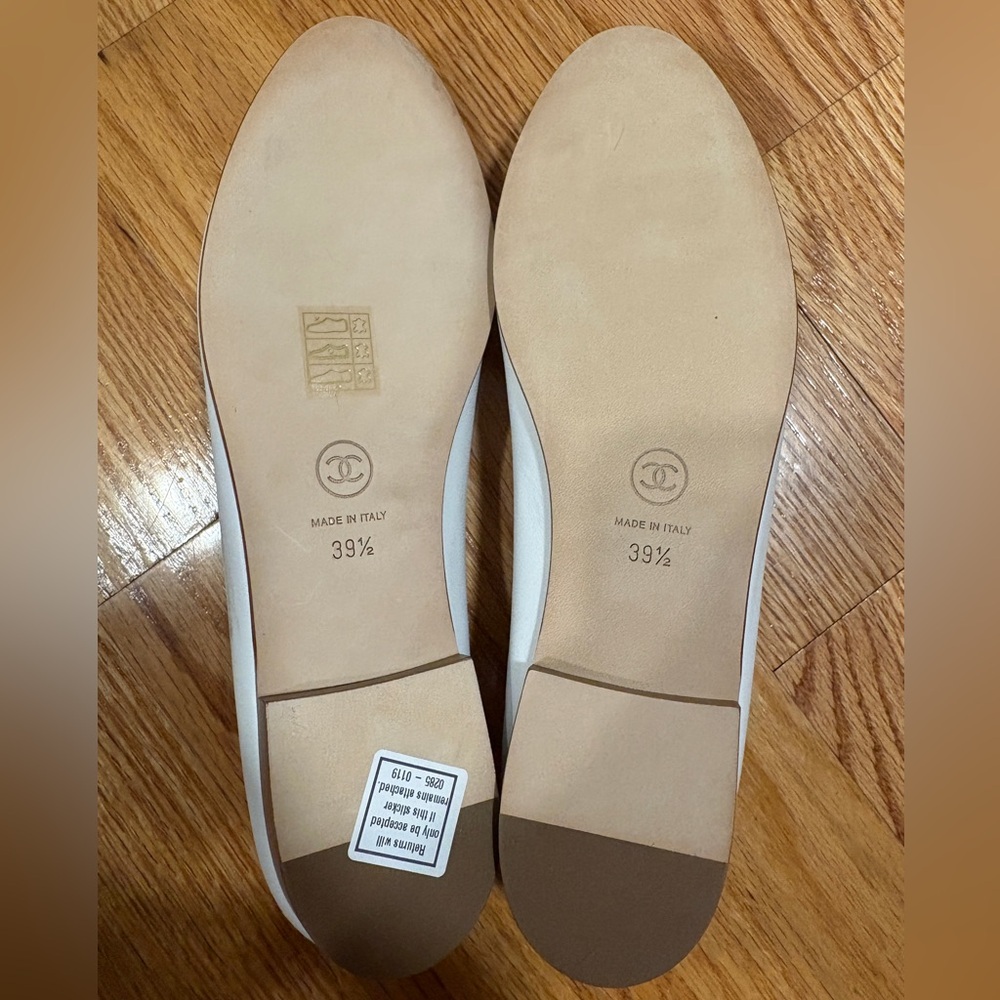 CHANEL White Leather Ballet Flats - Picture 2 of 6